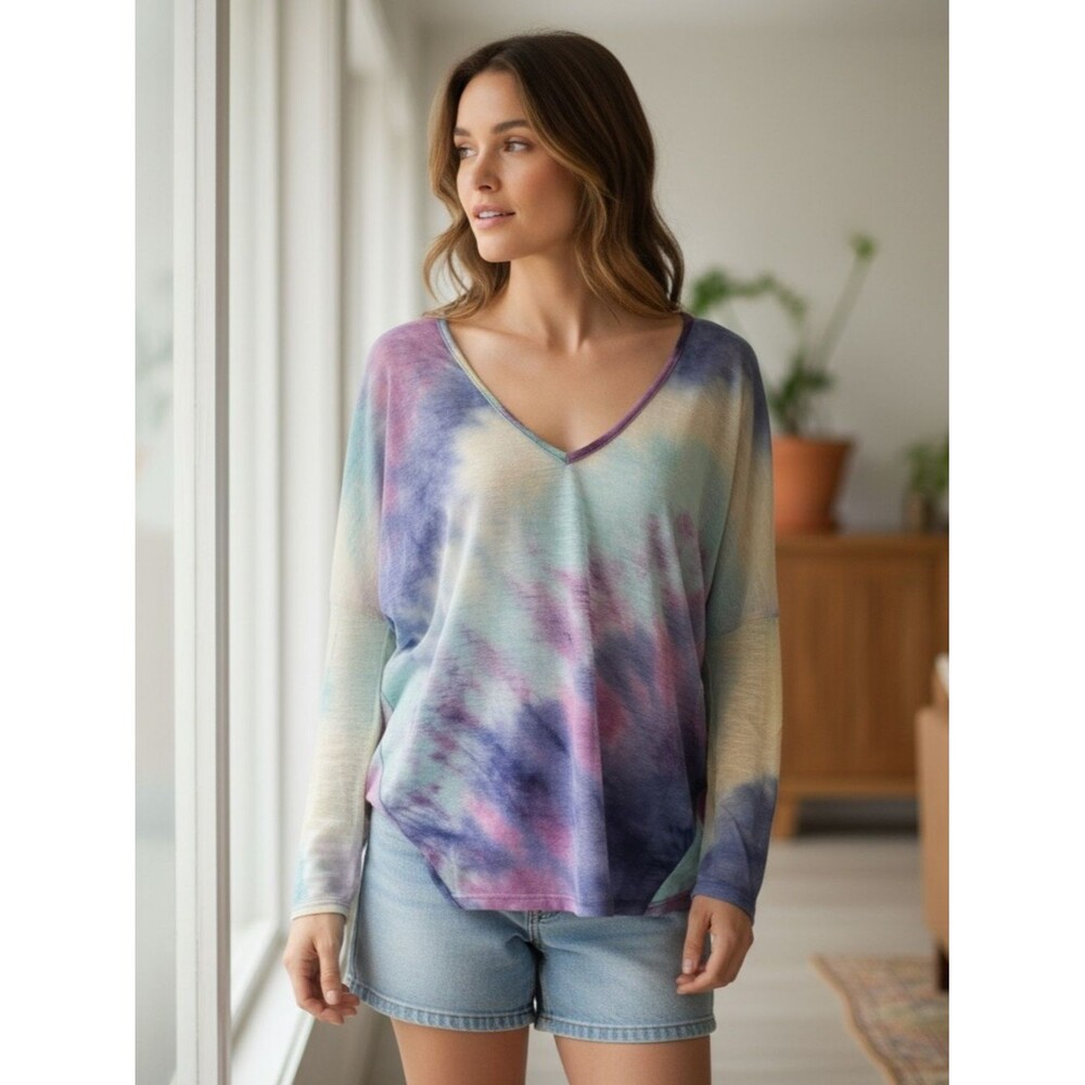 LA MIEL Women's V-Neck Tie-Dye Long Sleeve Top - MED